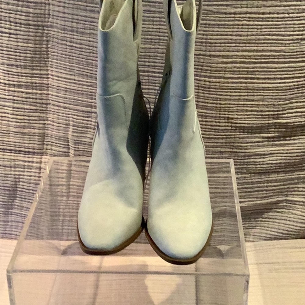 Winter white boots